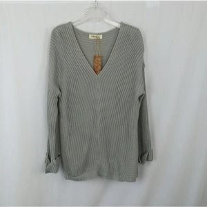 Selfie Couture by Tendology Oversized V Neck Knit Tunic, XSmall/Small, Gray